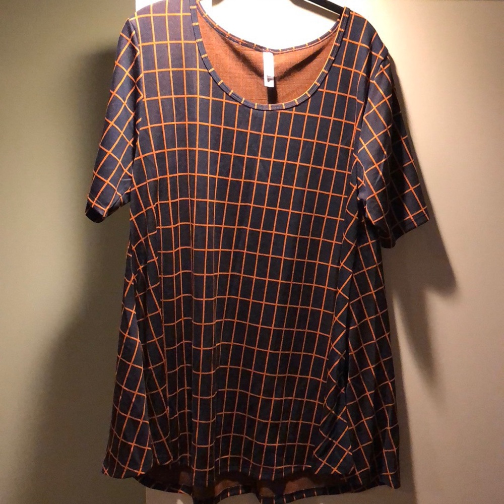 Lularoe Perfect T